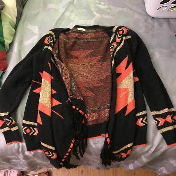 Tobi Aztec Print Handkerchief Cardigan - Picture 3 of 3